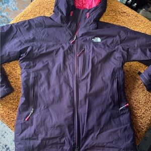 The North Face Women's Dark Purple lightweight Ski Jacket